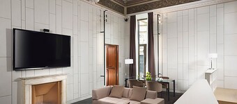 Piazza Del Gesù Luxury Suites