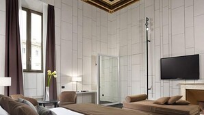 Memory foam beds, minibar, in-room safe, desk - Piazza Del Gesù Luxury Suites (Rome)