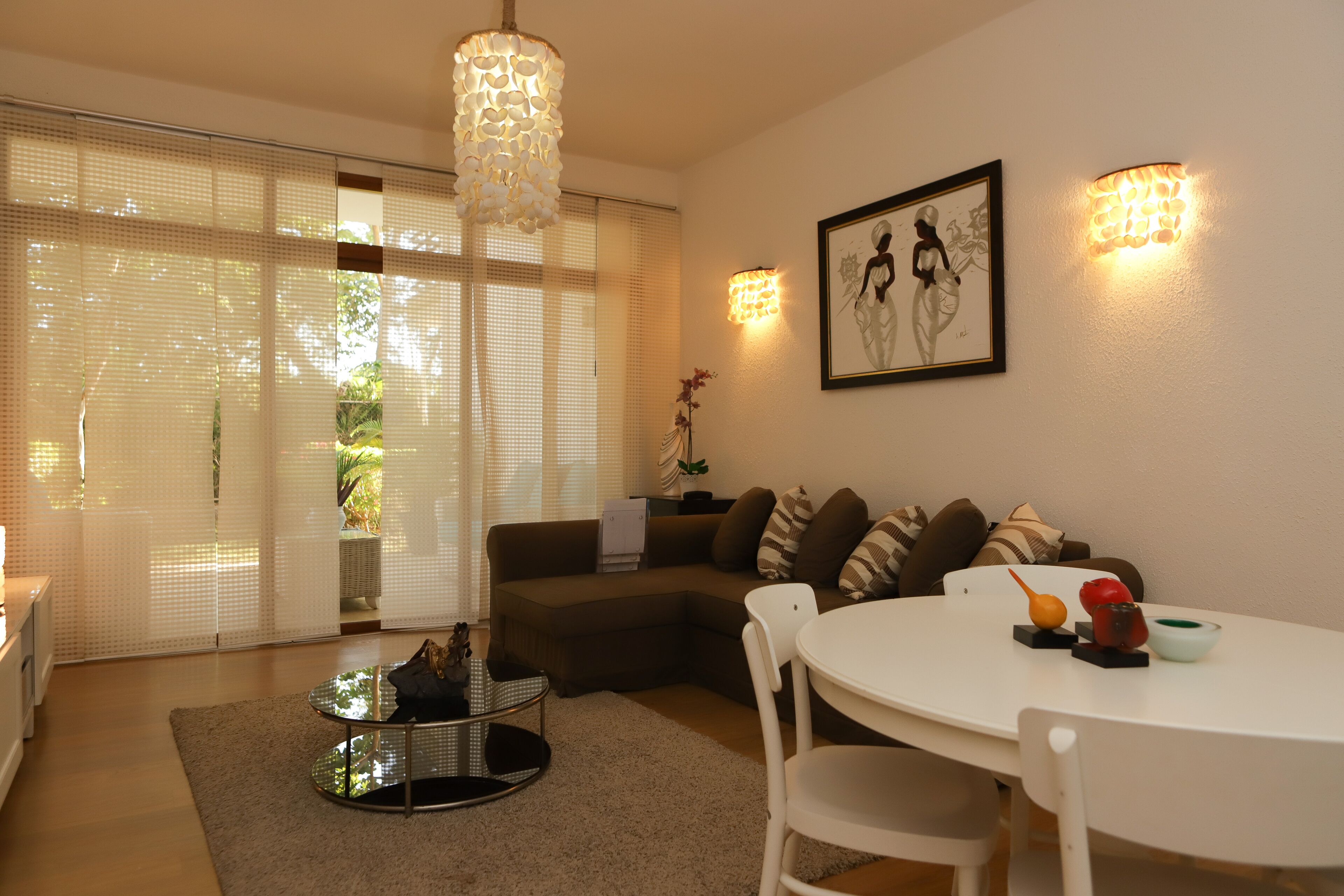 Junior Suite Garden | In-room dining