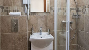 Studio, Balcony, Sea View | Bathroom sink