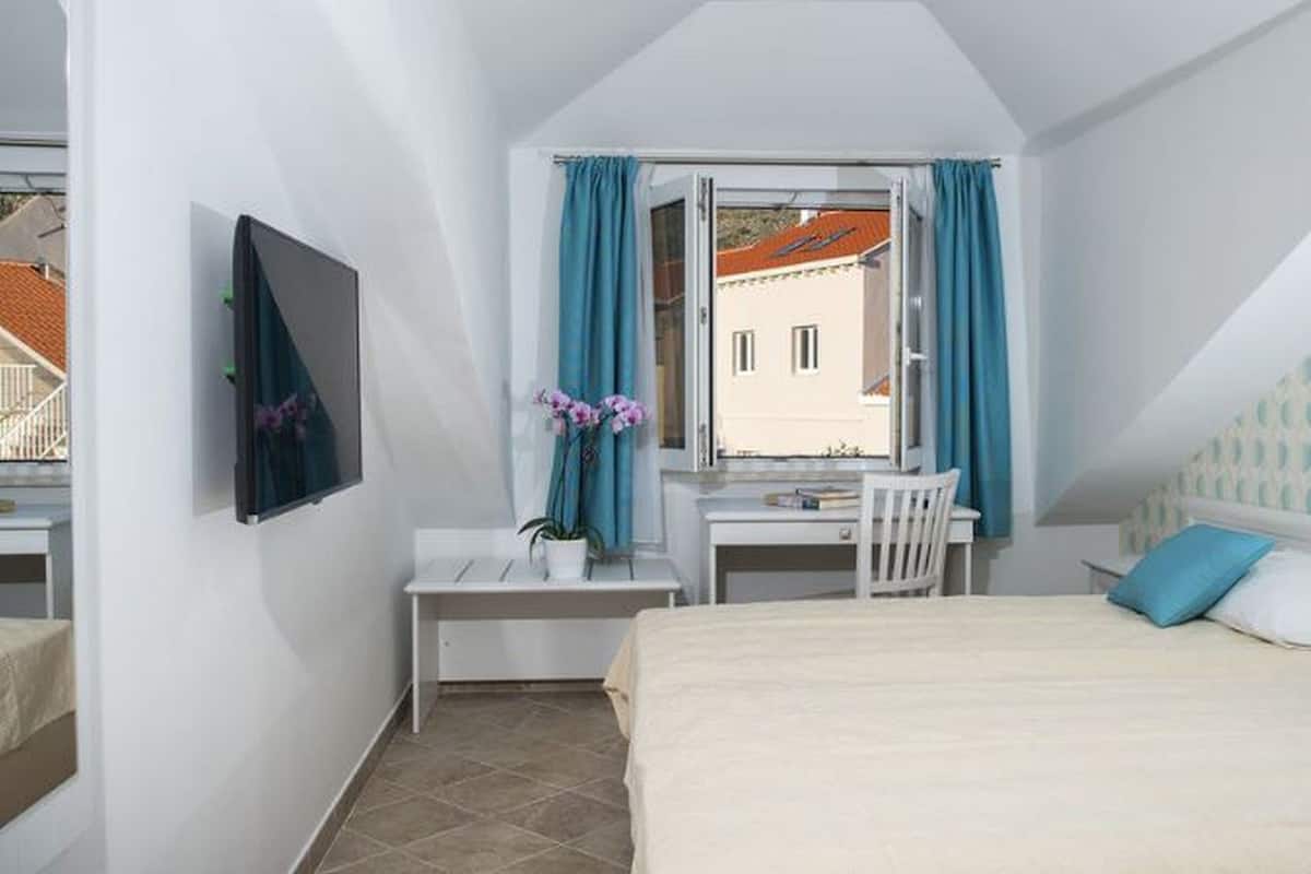 Iron/ironing board (on request), WiFi (free), bed sheets