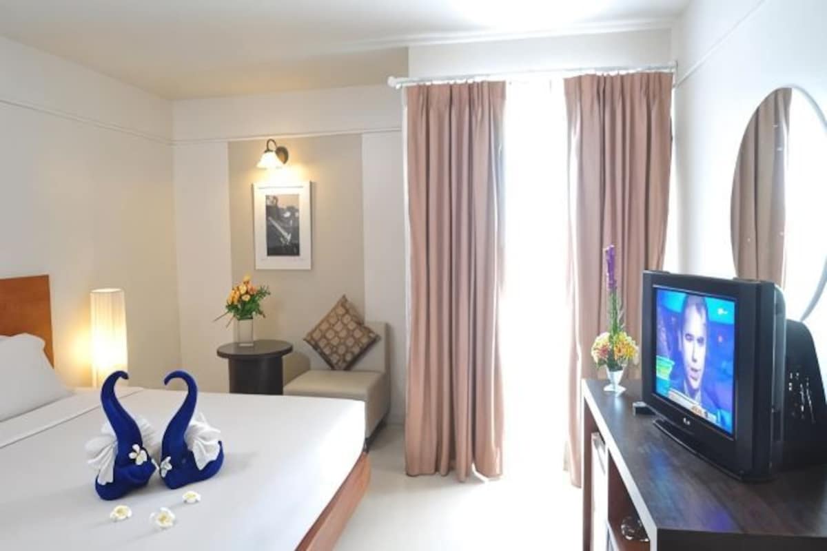 Minibar, coffre-fort, accès au Wi-Fi (inclus)
