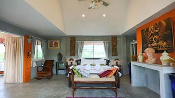 Penthouse Suite with Kitchen | 1 bedroom, minibar, in-room safe, desk