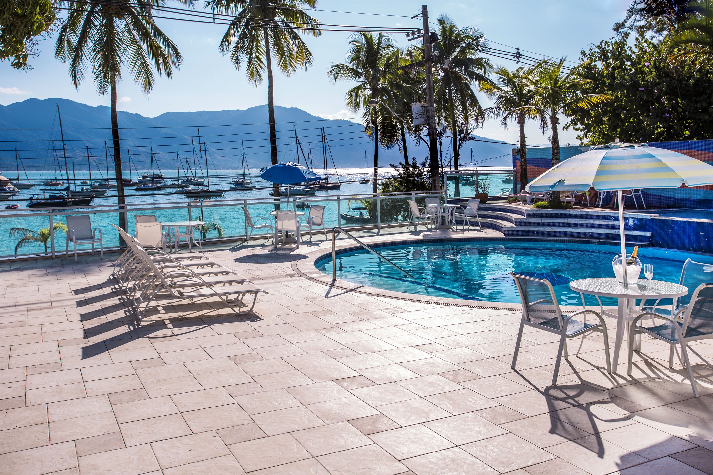 야외 수영장, 일광욕 의자