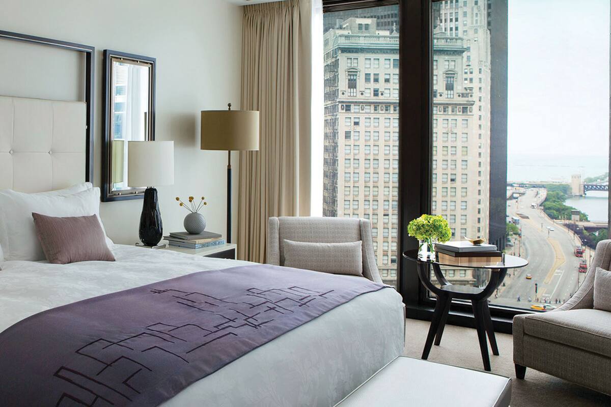 1 bedroom, hypo-allergenic bedding, down duvets, minibar