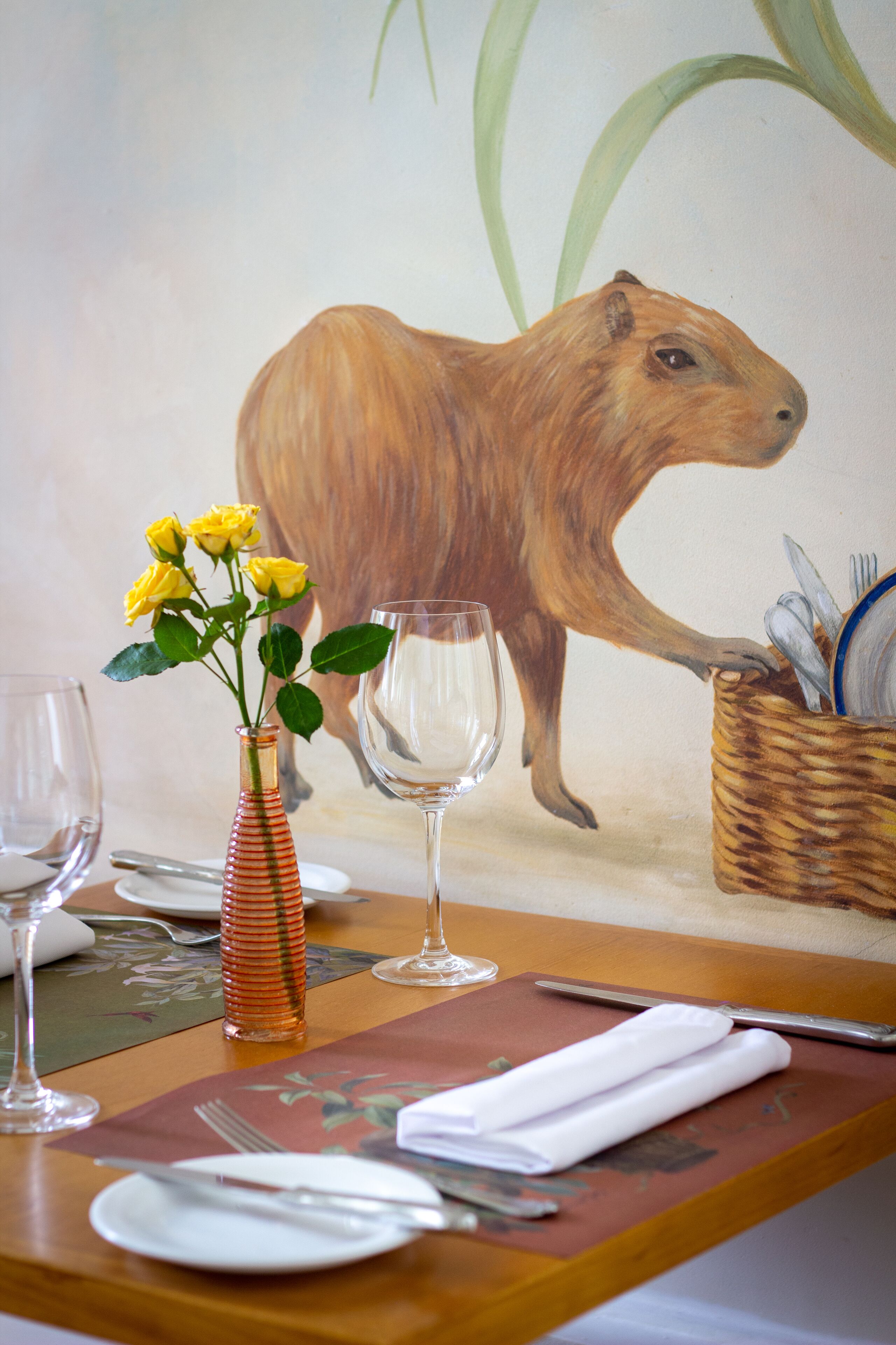 lunch and dinner served