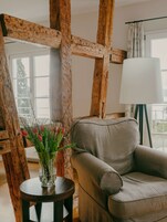 Junior Suite | Hypo-allergenic bedding, down comforters, minibar, in-room safe