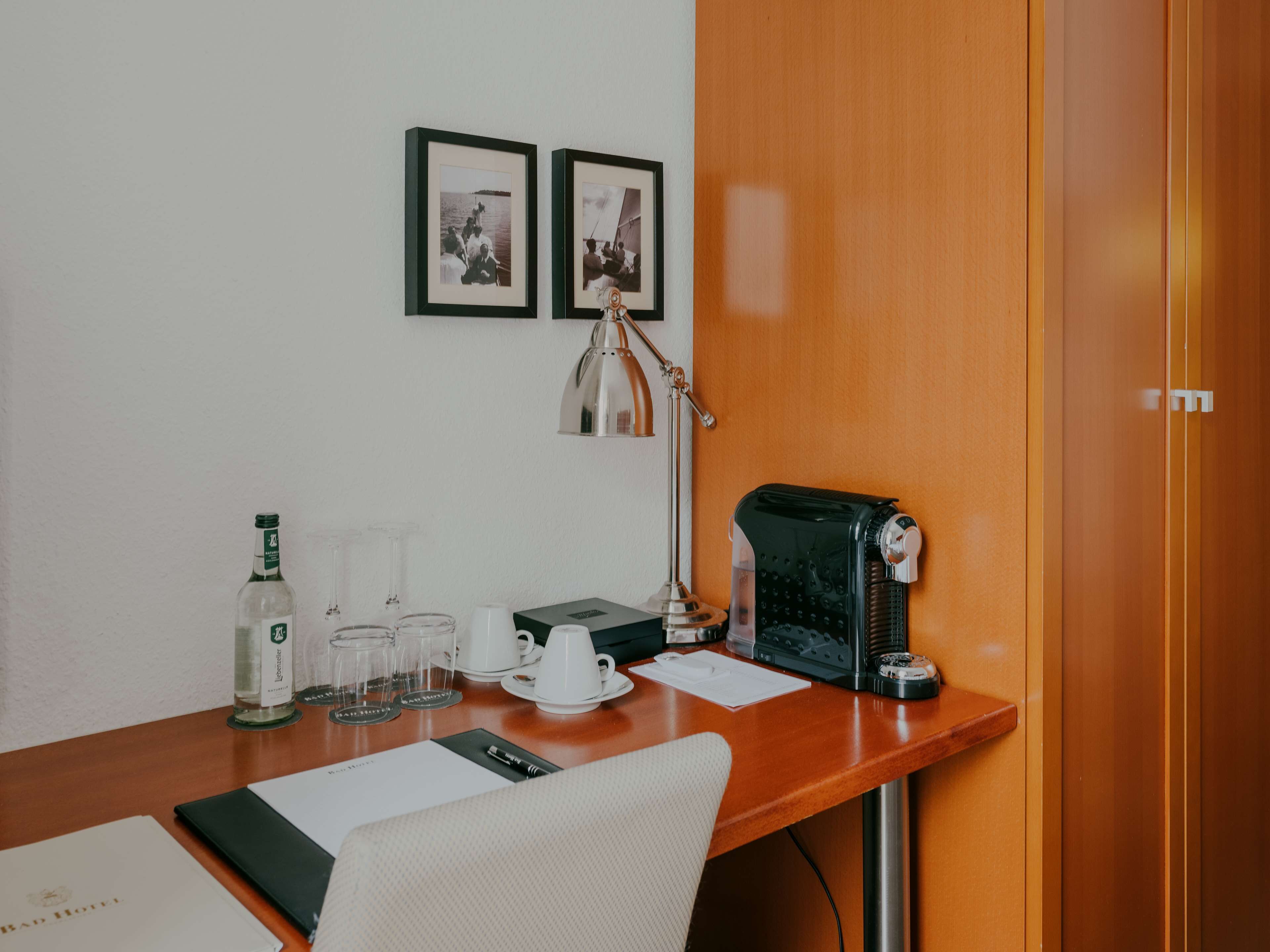 classic single room | hypo-allergenic bedding, down duvets, minibar, in-room safe