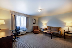 Suite, 1 King Bed, Non Smoking | In-room safe, desk, iron/ironing board, free cribs/infant beds