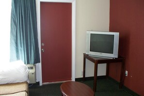 Iron/ironing board, Internet, alarm clocks - Budget Inn And Suites (Belmar)