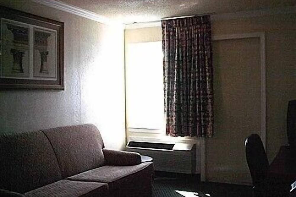 Budget Inn And Suites
