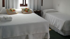 SUITE TRIPLA SUPERLUXO/FRENTE AO MAR COM HIDRO | Extra beds - Sossego do Major Angra Pousada (Angra dos Reis)