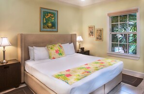 Safe på rommet, strykejern/-brett, wi-fi (inkludert) og sengetøy