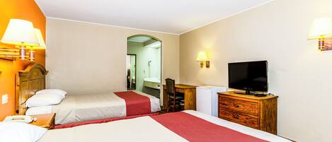 Escritorio, tabla de planchar con plancha y cunas