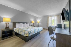 Desk, iron/ironing board, cribs/infant beds, rollaway beds - Motel 6 Newark, De (Newark)