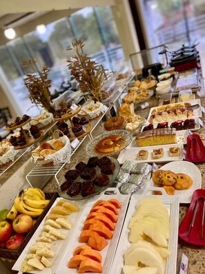 Desayuno buffet incluido todos los días