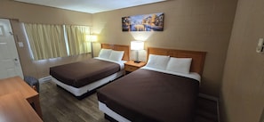 Studio, 2 Queen Beds | Free WiFi, bed sheets