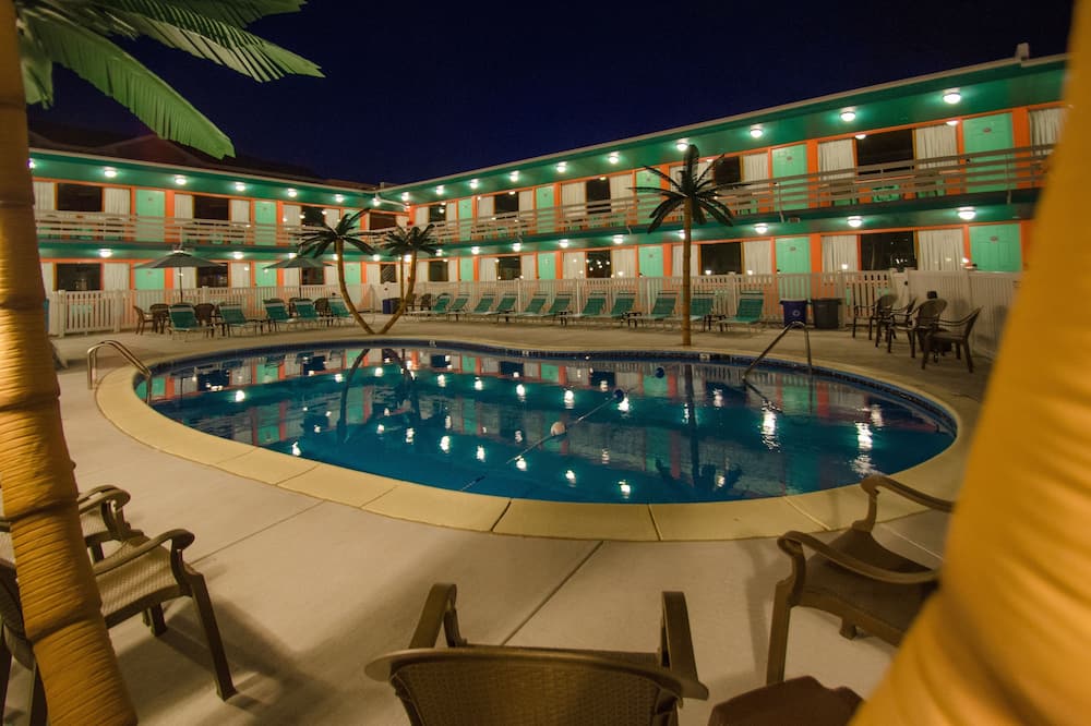 Dolphin Inn