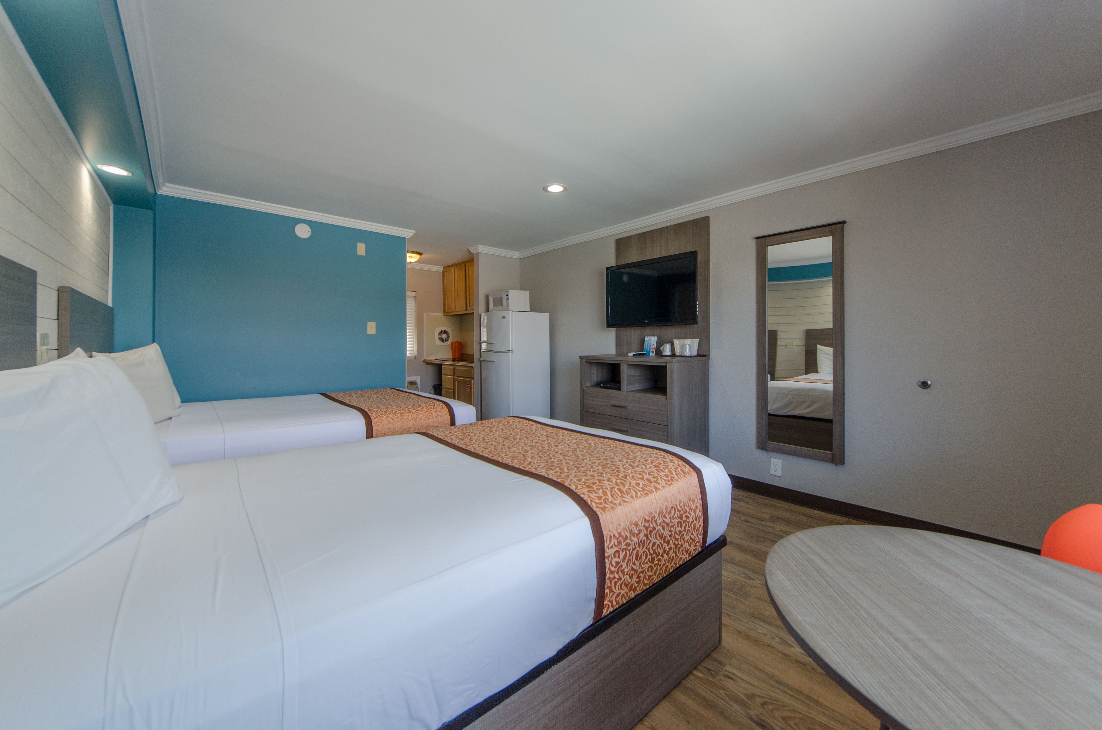 double room, 2 double beds, kitchenette | free wifi, bed sheets