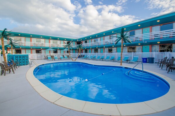 المنطقة المحيطة بالمنشأة