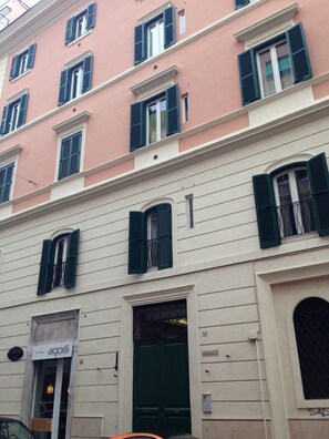 Facciata della struttura