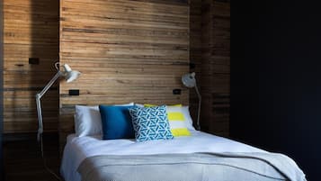 Minibar, individually decorated, iron/ironing board, free WiFi