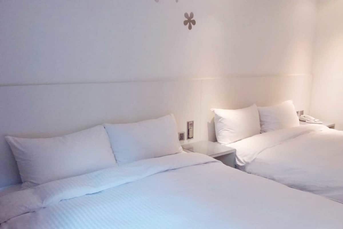 Classic Quadruple Room, 2 Double Beds, Ensuite