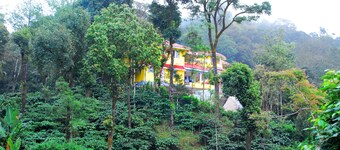 Amritasthanam Guest House And Retreat