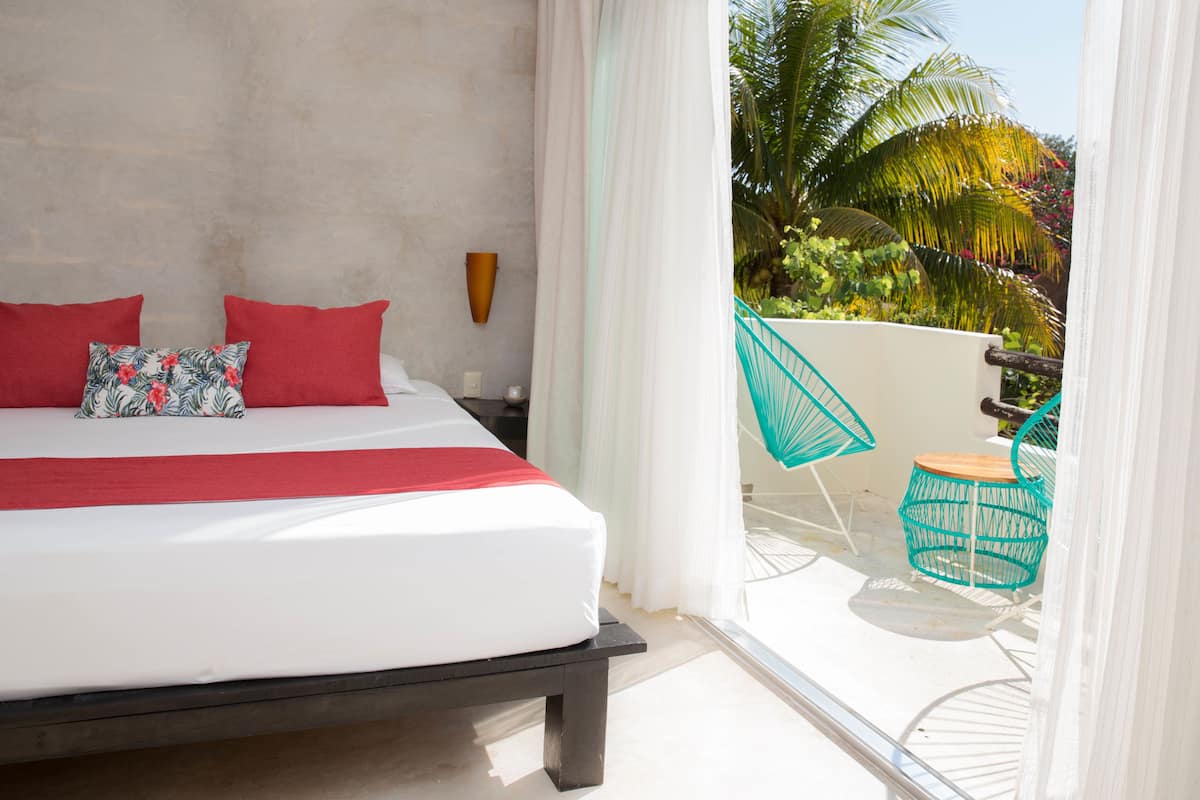 double room, 1 king bed (upper floor) | egyptian cotton sheets, premium bedding, in-room safe