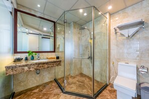 Minibar, in-room safe, desk, laptop workspace - Babylon Grand Hotel & Spa (Hanoi)