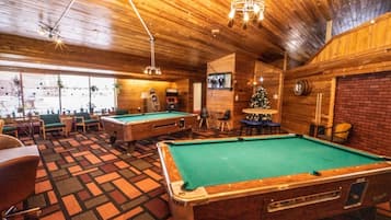 Bar lounge