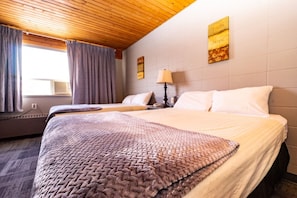 Classic Room, 2 Queen Beds | Blackout drapes, iron/ironing board, free WiFi, bed sheets - Vegreville Garden Inn (Vegreville)