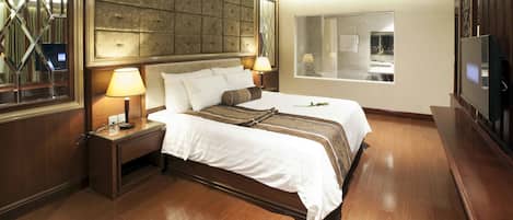 Executive Suite, City View