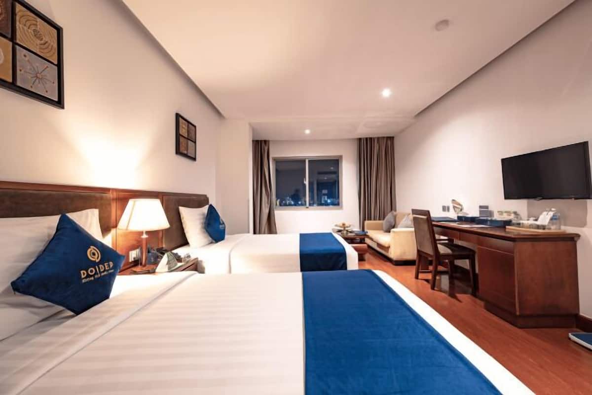 1 bedroom, premium bedding, down duvets, minibar