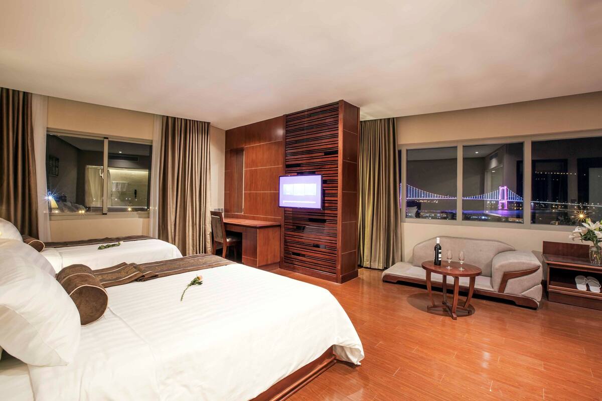 Studio Suite, Mountain View