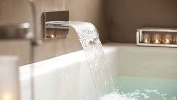 Suite | Whirlwanne