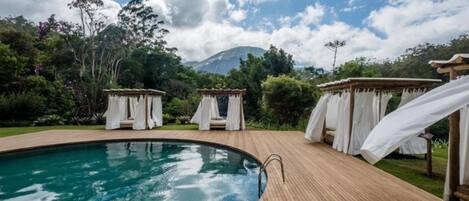 2 outdoor pools, pool umbrellas, pool loungers