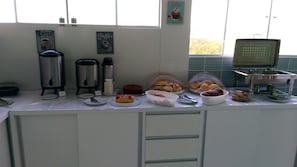 Free daily continental breakfast - Pousada Porto de Galinhas (Ipojuca)