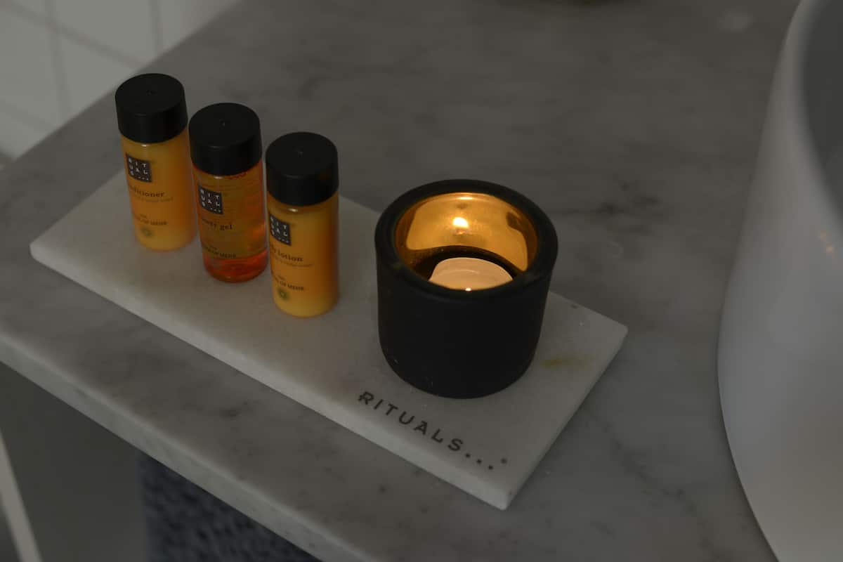 standard room, multiple beds, non smoking | bathroom | shower, hair dryer, heated floors, towels