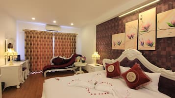 Honeymoon Double or Twin Room, City View