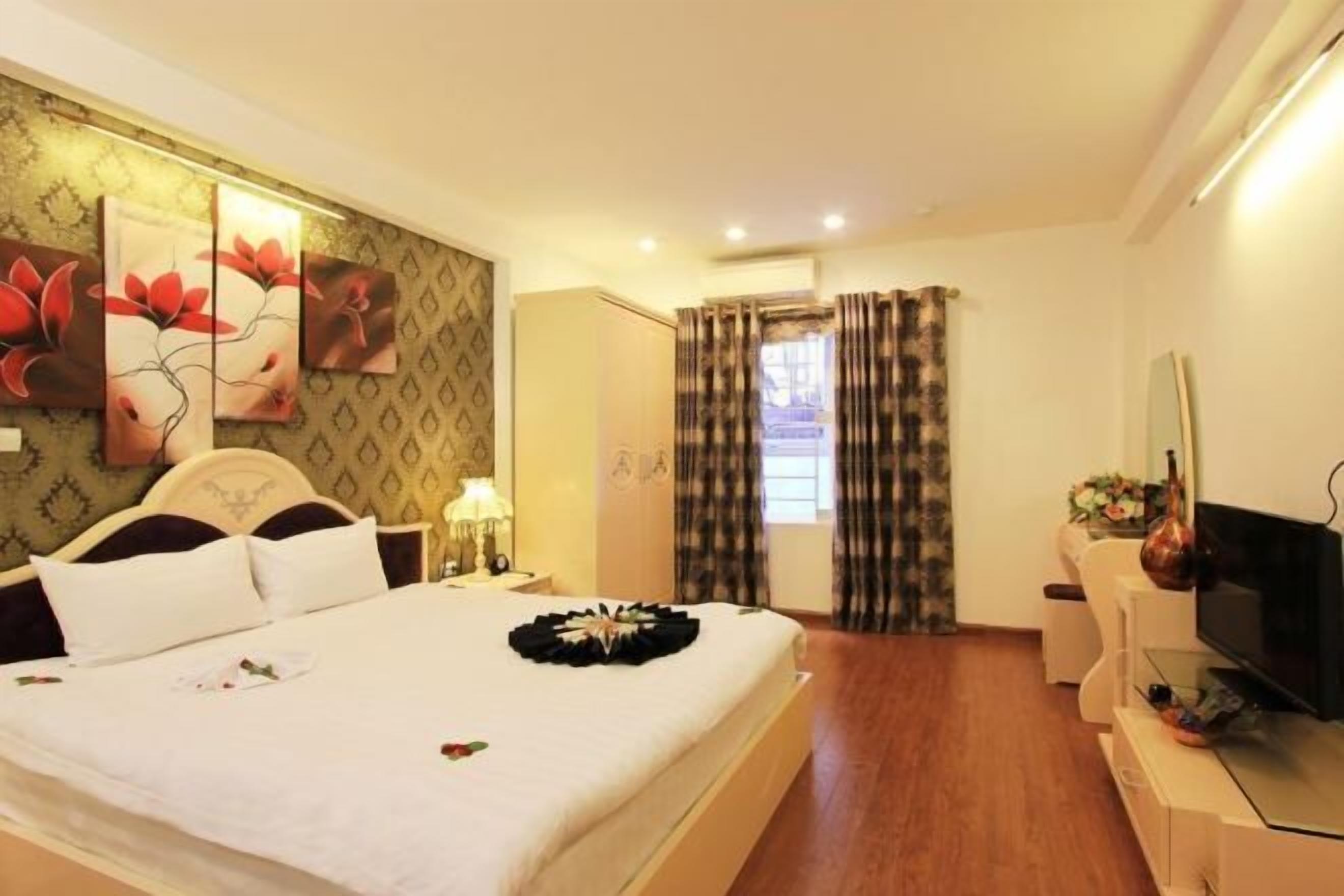 Minibar, in-room safe, desk, soundproofing