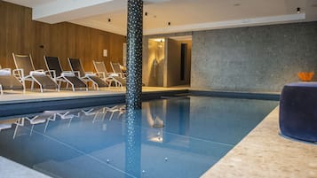 Indoor pool, seasonal outdoor pool, pool loungers