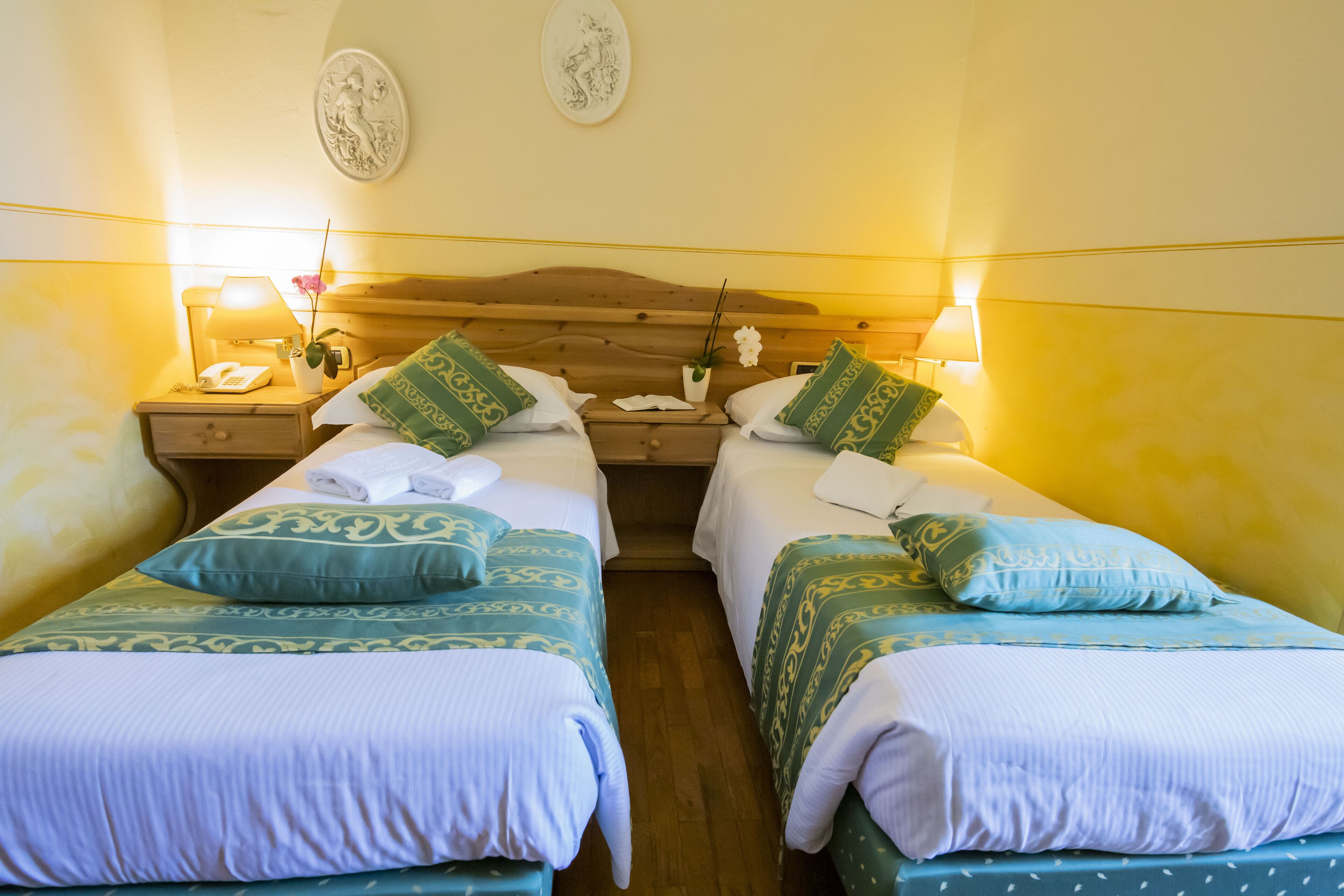 minibar, in-room safe, desk, blackout curtains