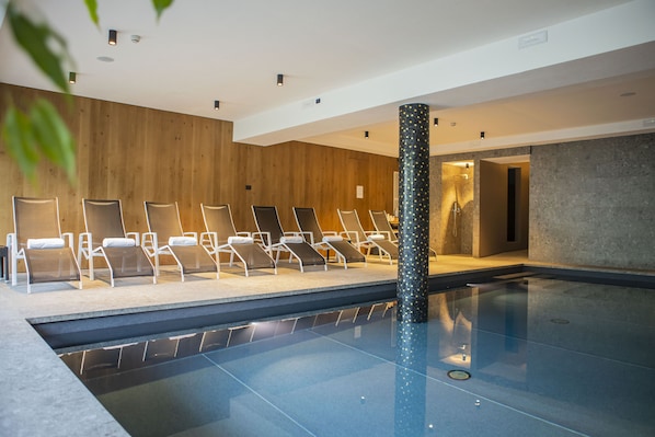Indoor pool, seasonal outdoor pool, sun loungers