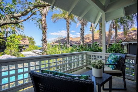Premium Room, Kitchenette, Partial Sea View. Emerald Inn