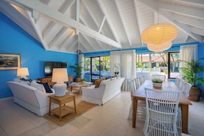 Premium Penthouse | In-room safe, individually decorated, individually furnished