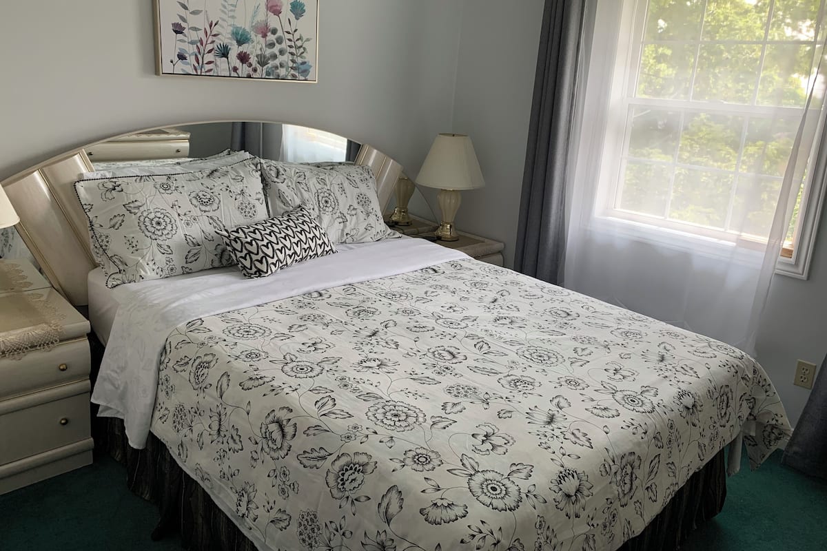 Superior Suite, 1 Bedroom, Garden View (Domino Suite) | 2 bedrooms, individually decorated, individually furnished