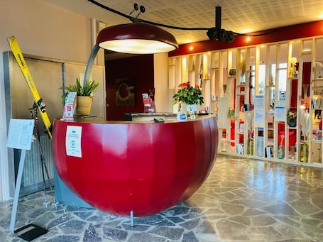 Reception. Carré Py' Hôtel