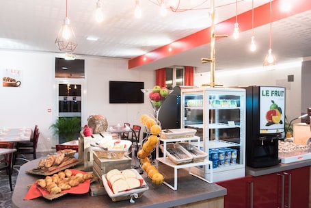Buffet. Carré Py' Hôtel