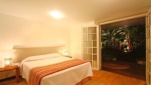 Chambre Standard, 1 lit double ou 2 lits jumeaux